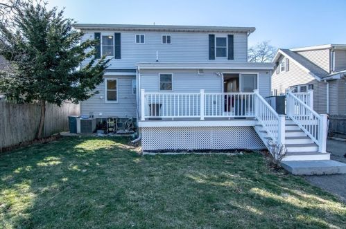 39 Franklin St, Milton MA 02186-5504 exterior