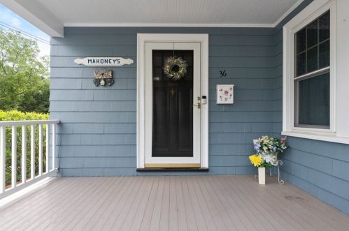 36 Coolidge Rd, Arlington, MA 02476-7739