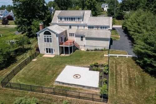 44 Mounce Farm Way, Marshfield MA  02050-8240 exterior