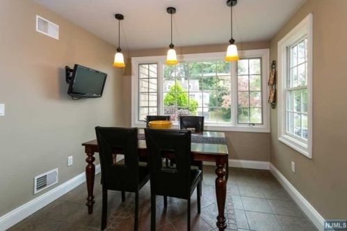 86 Lexington Ave, Cresskill NJ  07626-1216 exterior