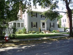 24 Fessenden St, Newton, MA 02460-1118
