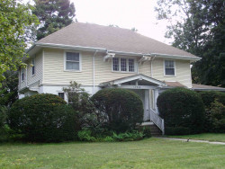 1766 Washington St, Newton, MA 02466-2807