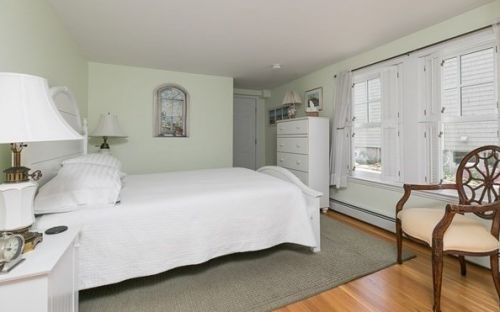 1 Main St, Rockport MA 01966-1513 exterior