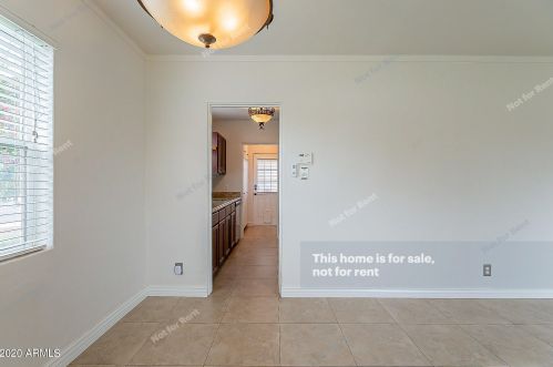 1502 Edgemont Ave, Phoenix AZ 85035-1916 exterior