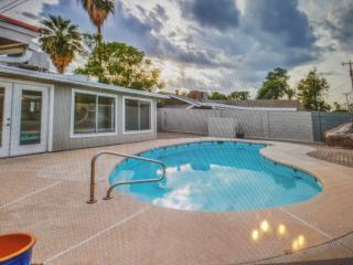 4342 Montecito Ave, Phoenix AZ  85018-4233 exterior