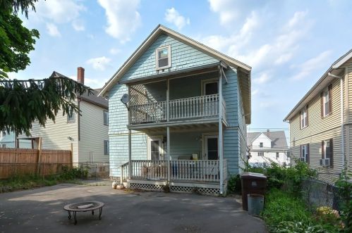 49 Reed Ave, Everett MA 02149-3940 exterior