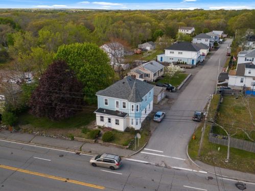 30 Taunton Ave, Seekonk MA 02771-5245 exterior