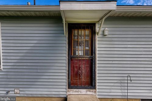 66 Packard Ave, West Deptford NJ  08096-3238 exterior