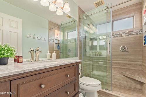 2412 Cielo Grande Ave, Phoenix AZ  85024-7552 exterior