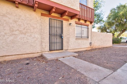 5326 Belleview St, Phoenix AZ  85043-1769 exterior