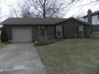 7104 Mckenna Ct, Louisville, KY 40291-2748