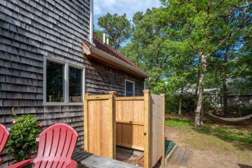 40 Fairview Ave, Eastham MA  02642-2239 exterior