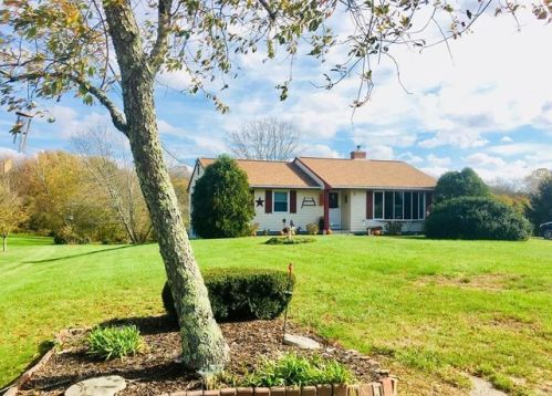 2161 Lewis St, Dighton, MA 02715-1316