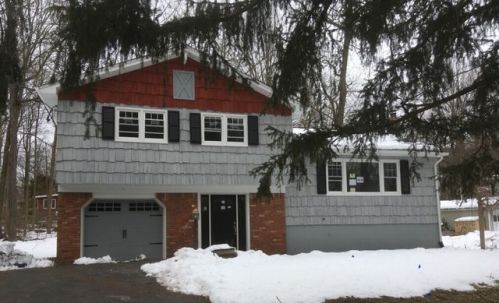 21 Judith Ann Dr, Skyline Lakes, NJ 07456-1821