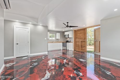 3407 44th Pl, Phoenix AZ  85018-6025 exterior