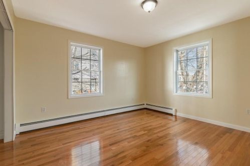 16A-16B Sigourney St, Worcester MA exterior