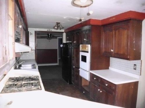 7 Issak St, Wareham, MA