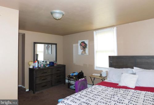 161 Barber Ave, West Deptford NJ 08096-2612 exterior