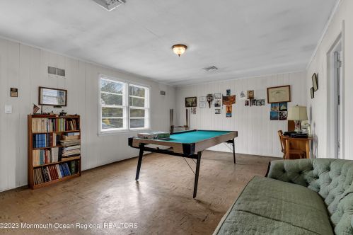 267 Rumson Rd, Little Silver NJ 07739-1657 exterior