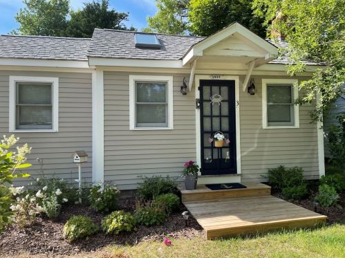 1059 State Hwy, Eastham MA  02642-2580 exterior