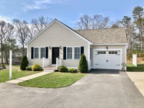 26 Nathaniel St, Plymouth, MA 02360-4650