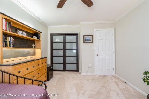 71 Wigwam Ln, Tinton Falls NJ 07724-3176 exterior