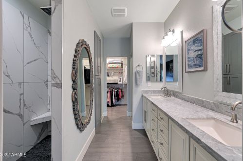 1665 Blaylock Dr, Phoenix AZ 85085-6324 exterior