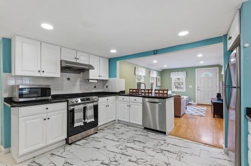 247 Main St, Acton, MA 01720-3639