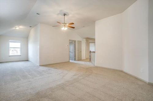 5421 Grenada Dr, Fort Worth TX 76119-8502 exterior