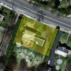 1818 Beacon St, Newton MA 02468-1470 aerial view