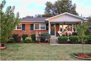 5613 Bruns Dr, Louisville KY  40216-2759 exterior