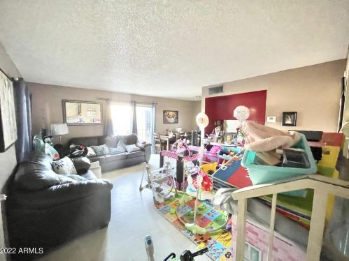 5414 Belleview St, Phoenix AZ 85043-1703 exterior