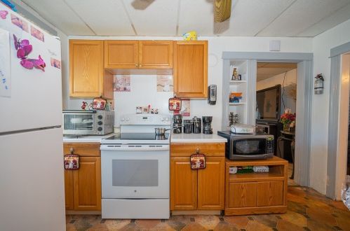 12 Br St, Worcester MA 01604-3701 exterior