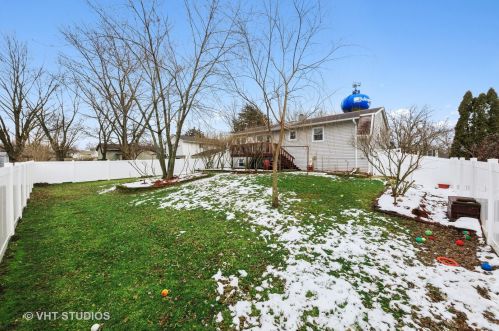 549 Ashbury Ave, Lemont IL 60440-1269 exterior