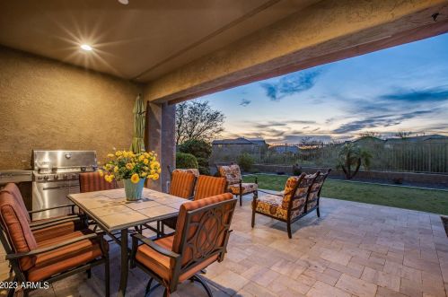 26710 11th Dr, Phoenix, AZ 85085-6377