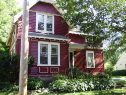 96 Hawthorne Ave, Newton, MA 02466-3004