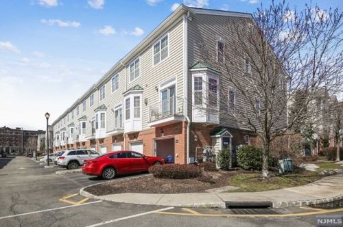 503 Deluca Rd, Belleville, NJ 07109-5350