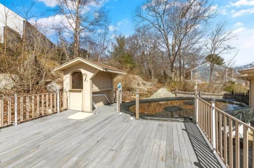 34 Grampian Way, Weymouth MA 02188-3506 exterior