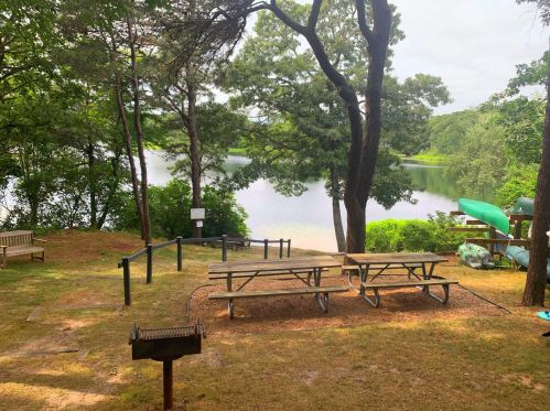 230 Skyline Dr, Chatham MA 02633-1720 exterior