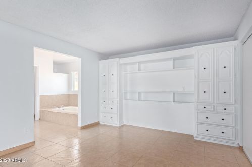 6802 Cambridge Ave, Phoenix AZ 85008-1216 exterior