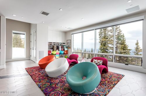 143 White Pne Cyn Rd, Park City UT 84060-6505 exterior