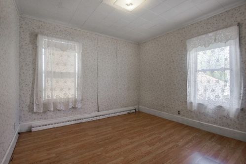 81 Lowell St, Methuen MA 01844-3615 exterior