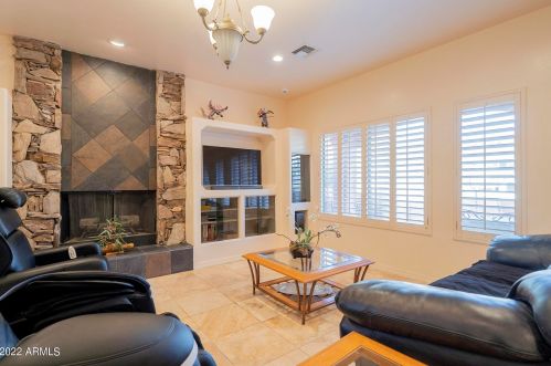 9032 14 Pl, Phoenix AZ 85014-4210 exterior