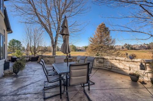 27 Glenmoor Dr, Englewood CO 80113-7115 exterior