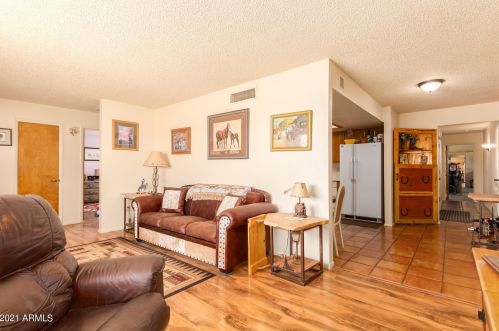 35220 3rd Ave, Phoenix AZ 85027-5908 exterior