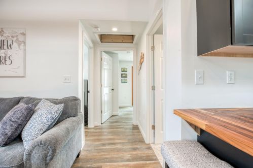 280 Great Pond Rd, Eastham MA  02642-2402 exterior