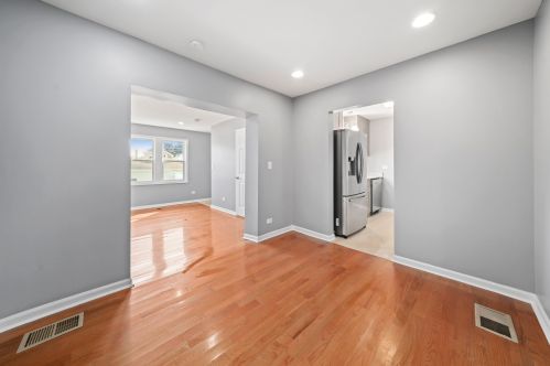 3713 Oak Park Ave, Forest View IL 60402-3902 exterior