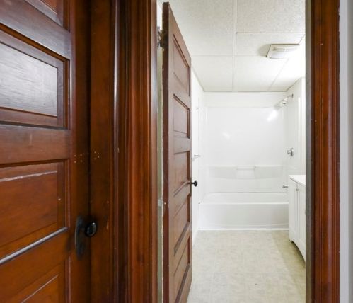 809 Washington St, Whitman MA 02382-2340 exterior