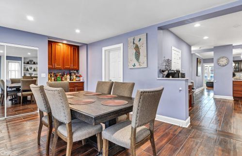 2614 Oak Park Ave, Forest View IL 60402-2533 exterior