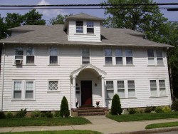 227 Pearl St, Newton, MA 02458-1344